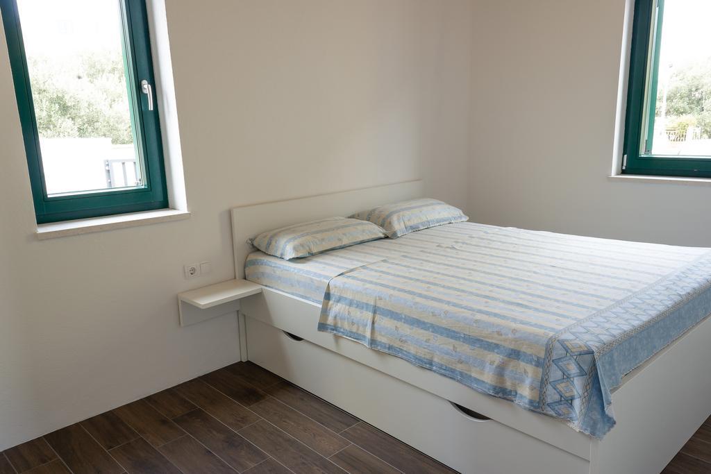 Apartments Dujic Tribalj الغرفة الصورة