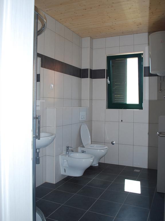 Apartments Dujic Tribalj الغرفة الصورة